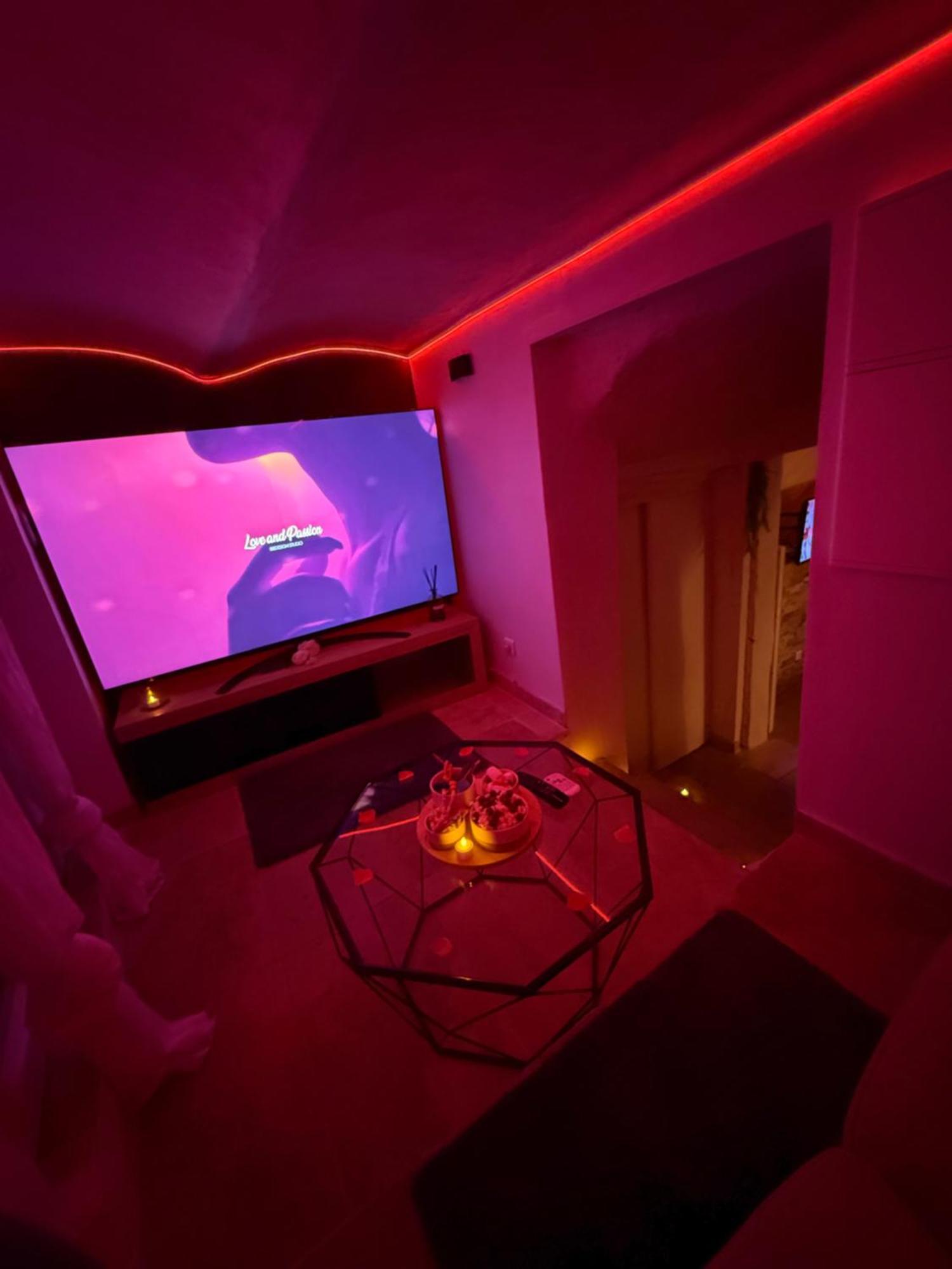 Les Bains D'Aphrodite, Suite Hammam & Spa Auriol Extérieur photo